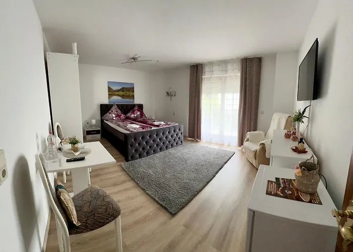 Haus Am Burghain Gasthof